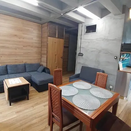 Navyblue アパート グディニャ