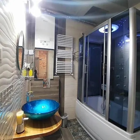 Navyblue * 格丁尼亚